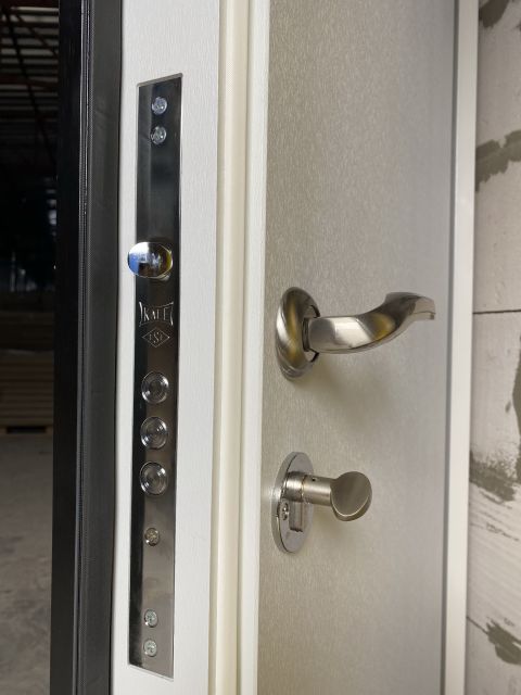 Входная дверь Redfort Марсель со стеклопакетом 860 мм
