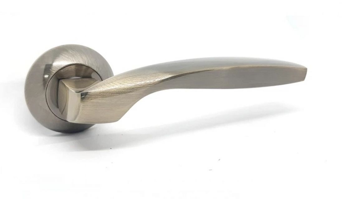 Ручка на розетці Kedr R07.045