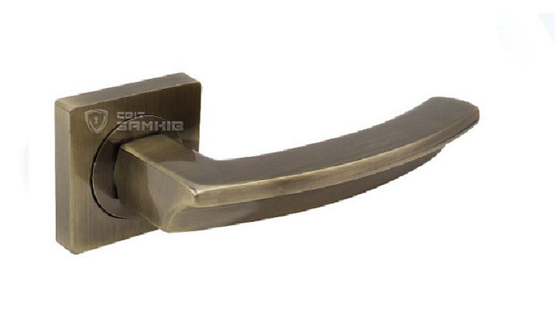 Ручка на розетці Kedr R06.593