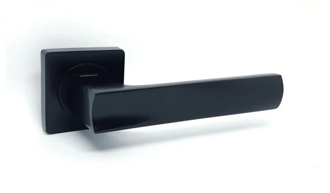 Ручка на розетці Kedr R08.144